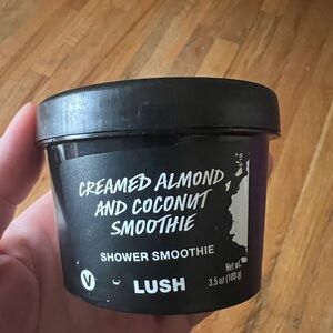 Lush Kitchen Exclusive Creamed Almond and Coconut Shower Smoothie 3.5 Oz